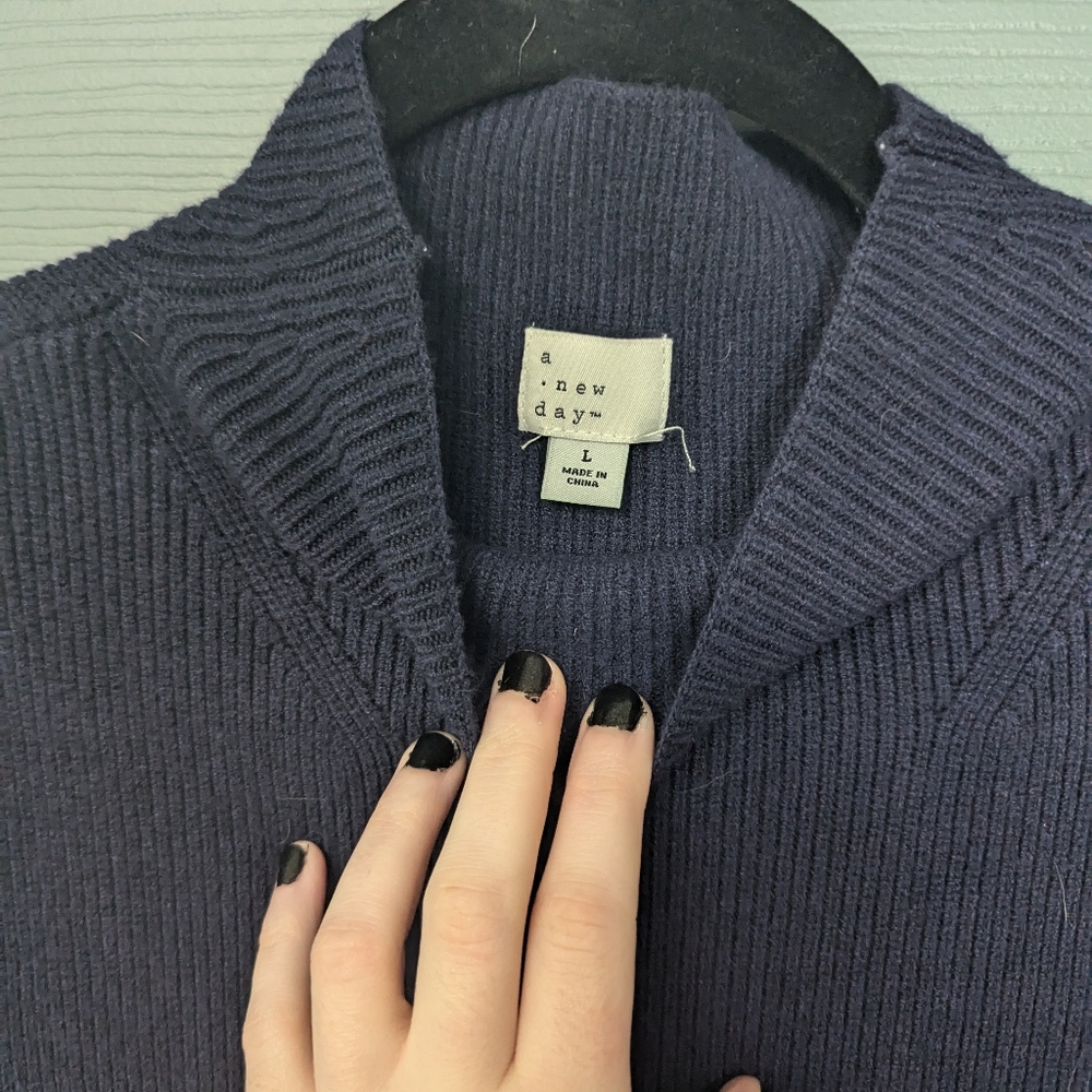 A New Day Blue Large Sleeveless Sweater